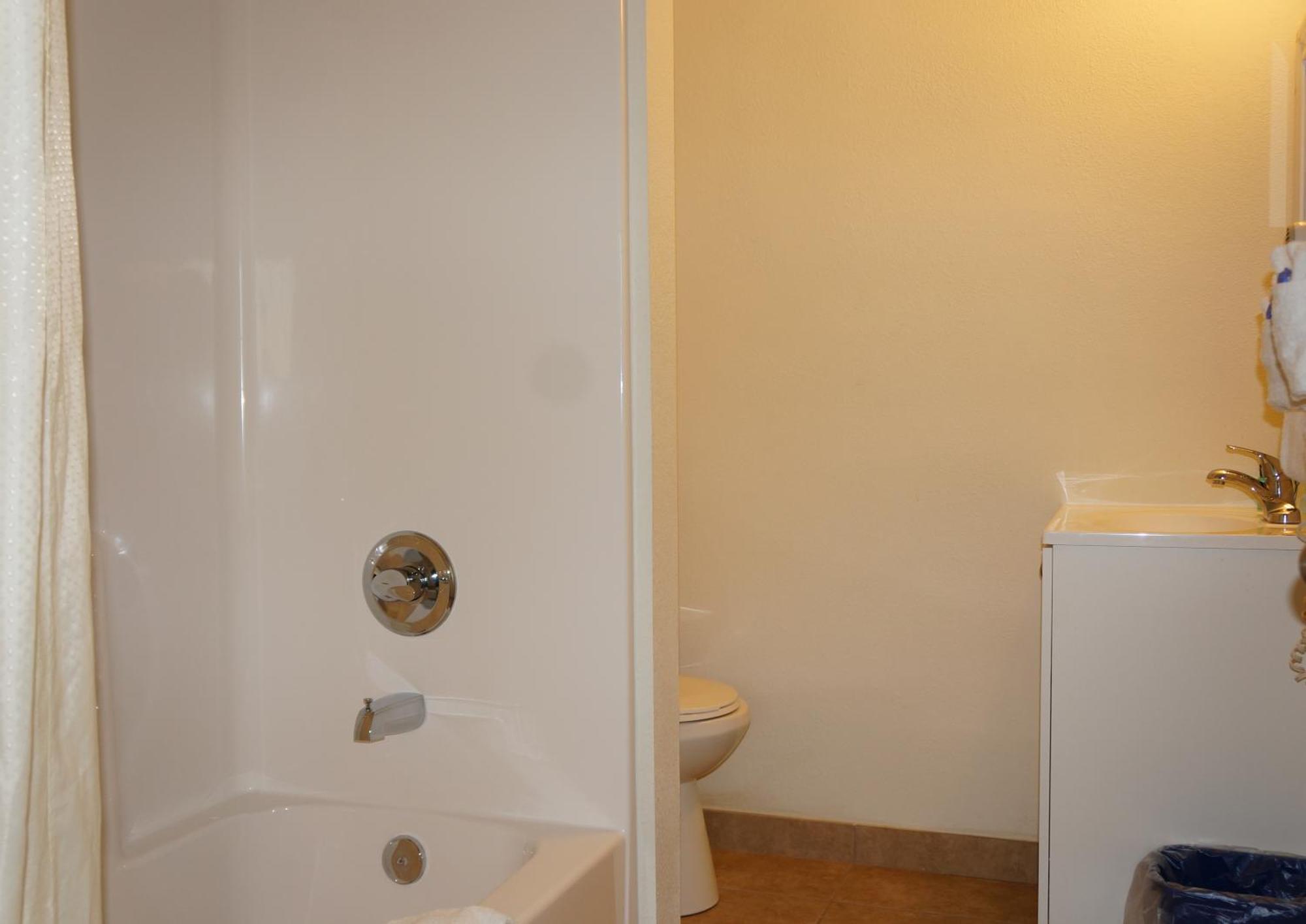 Lake Marina Inn Clearlake Oaks 部屋 写真