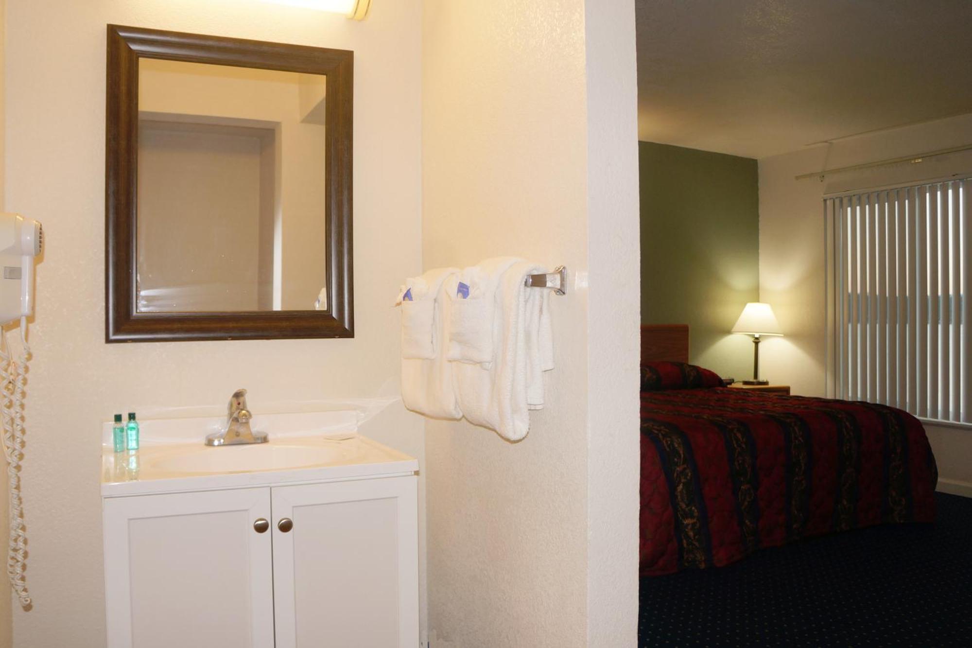 Lake Marina Inn Clearlake Oaks 部屋 写真