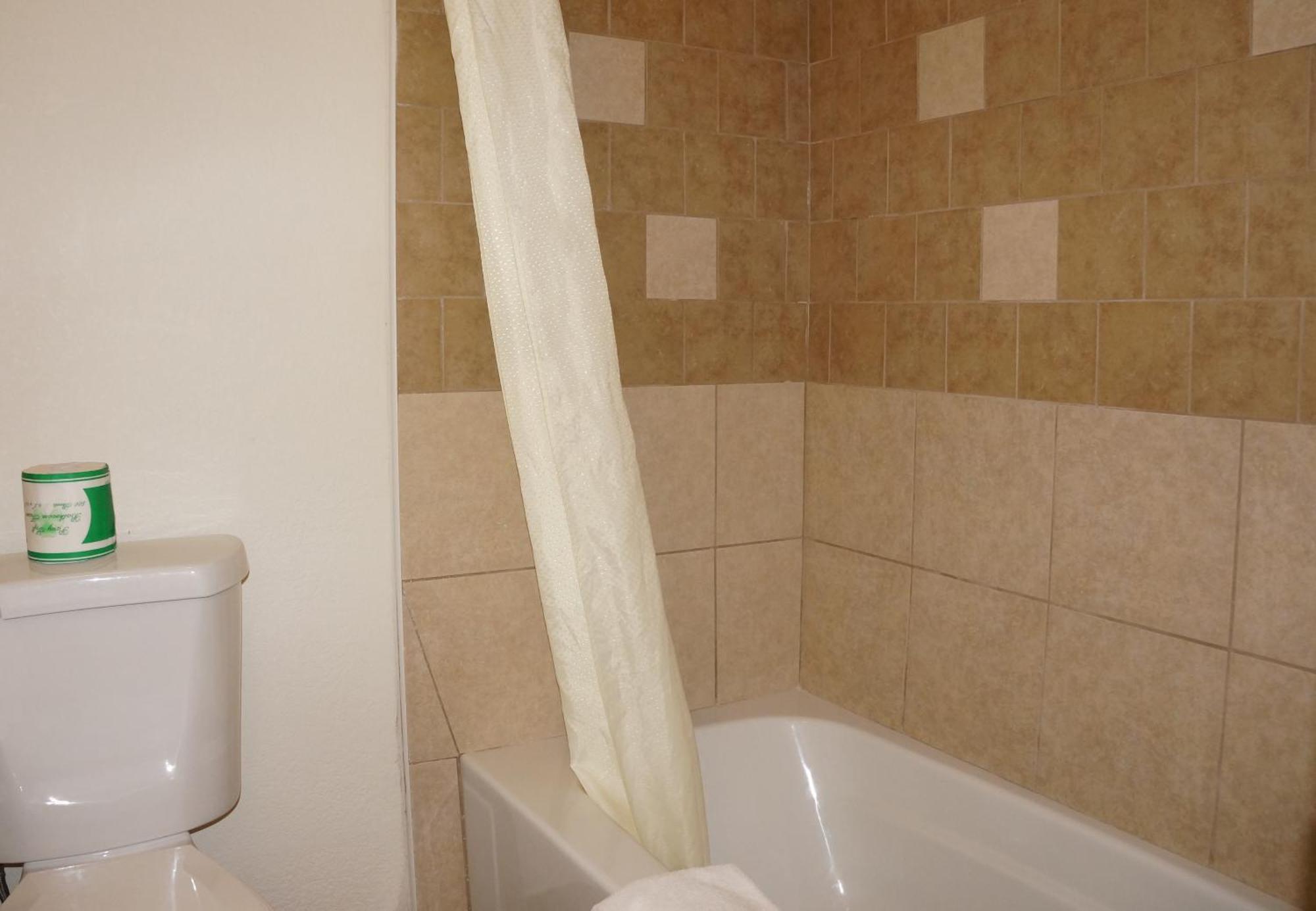 Lake Marina Inn Clearlake Oaks 部屋 写真