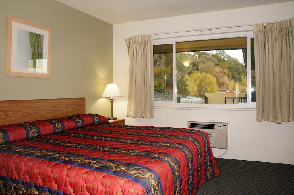 Lake Marina Inn Clearlake Oaks 部屋 写真