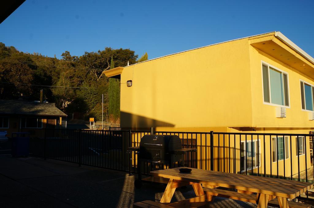 Lake Marina Inn Clearlake Oaks エクステリア 写真