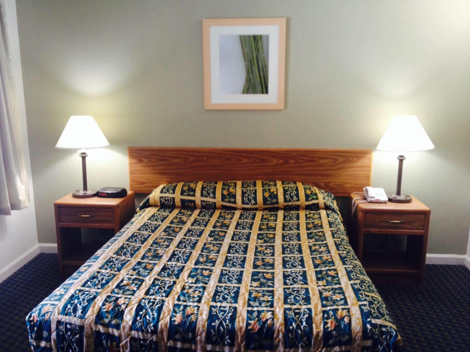 Lake Marina Inn Clearlake Oaks エクステリア 写真