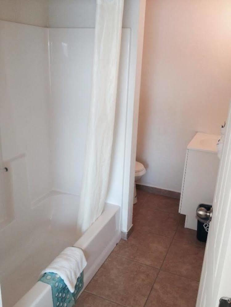 Lake Marina Inn Clearlake Oaks エクステリア 写真